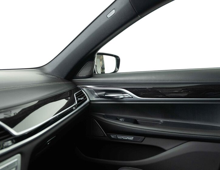 BMW Řada 7 Sedan 4,4 l 330 kw