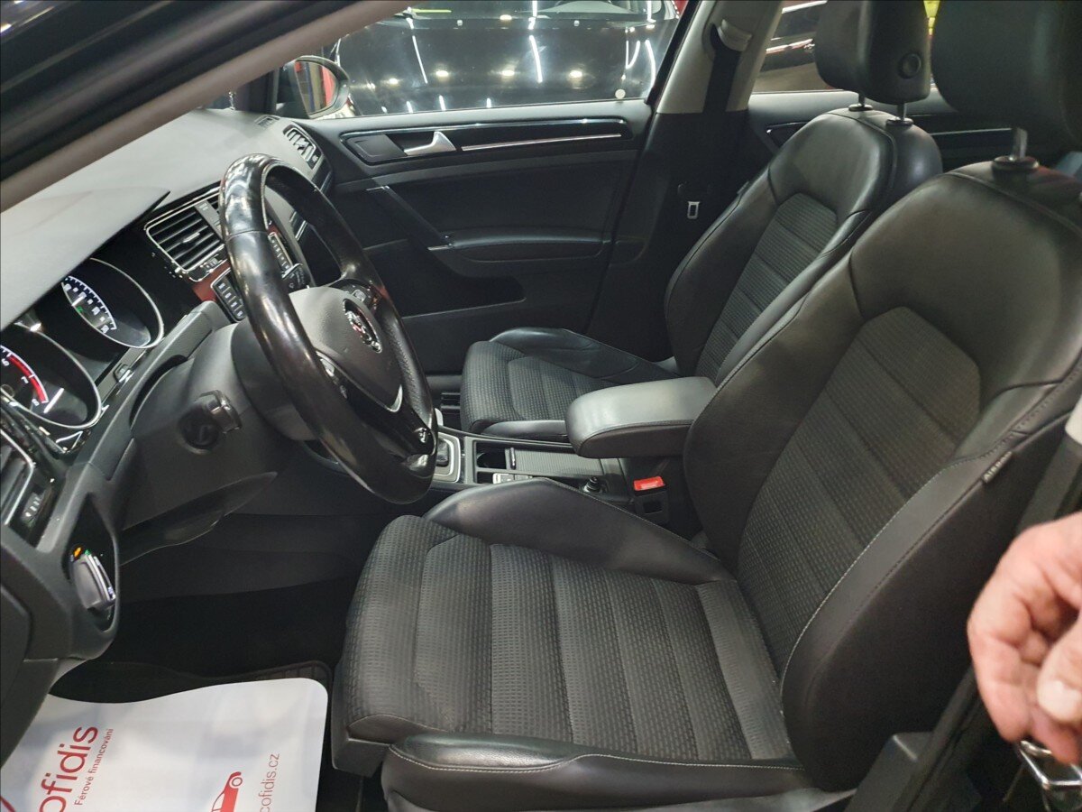 Volkswagen Golf Hatchback 1,4 l 103 kw