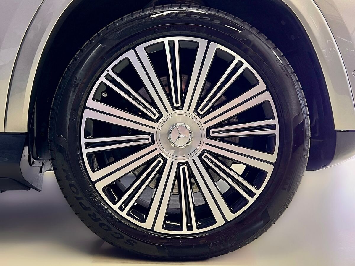 Mercedes-Benz GLS SUV / Terénní 4,0 l 410 kw