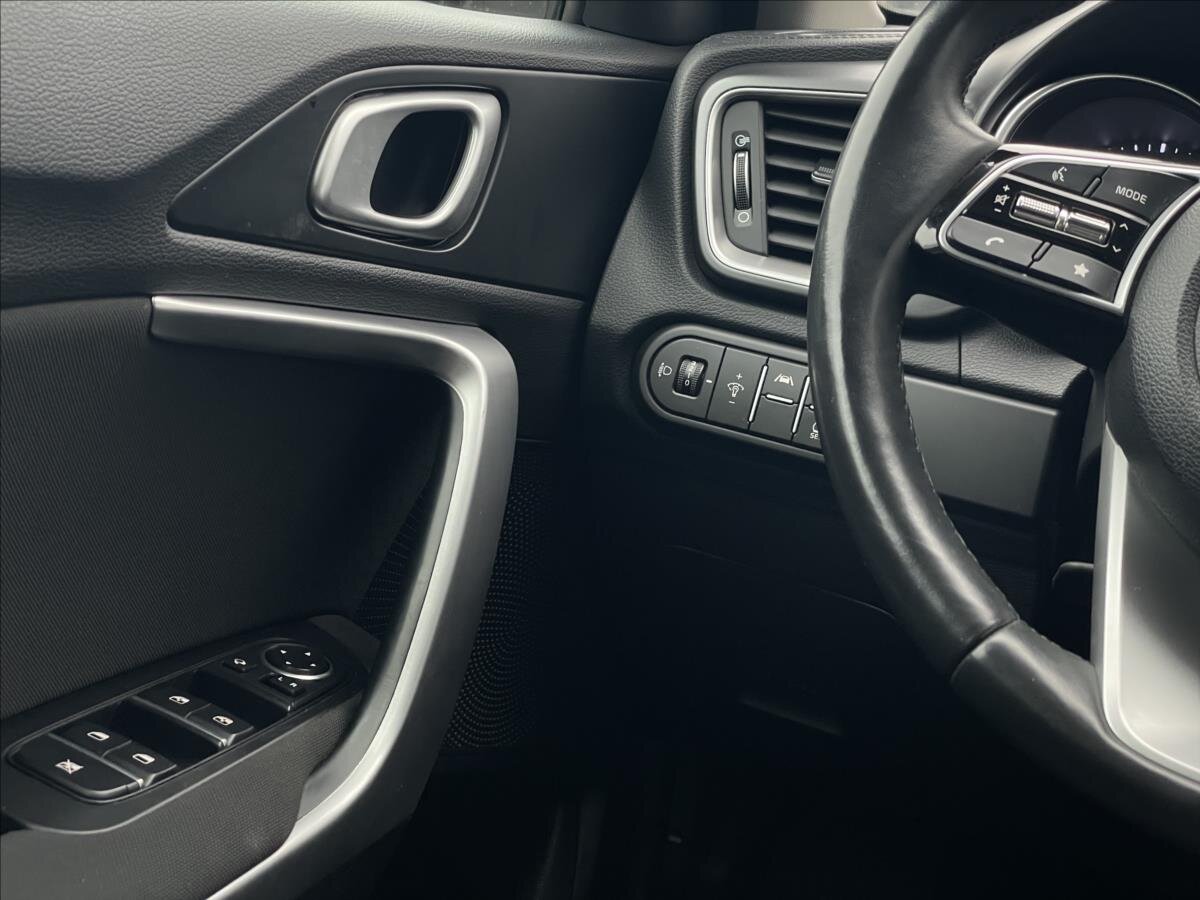 KIA Ceed Hatchback 998,0 74 kw