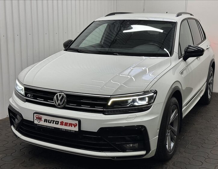 Volkswagen Tiguan 1