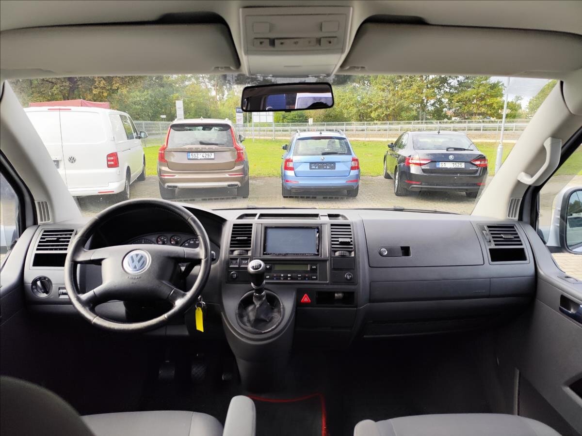 Volkswagen Caravelle