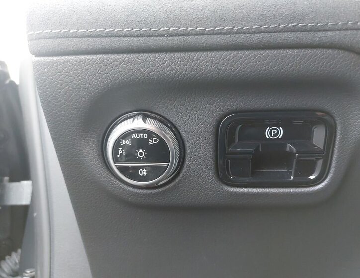 Mercedes-Benz EQE Sedan / Limuzína 0,0 145 kw