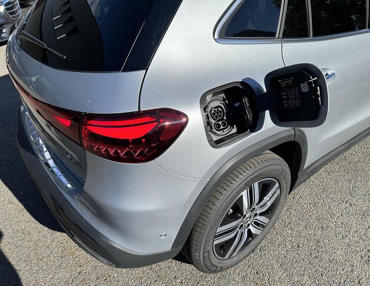 Mercedes-Benz EQA 5