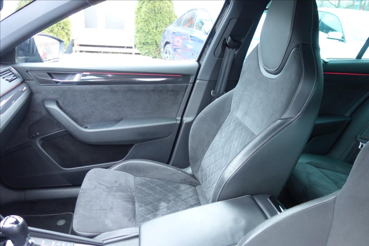 Škoda Superb Kombi 2,0 l 140 kw