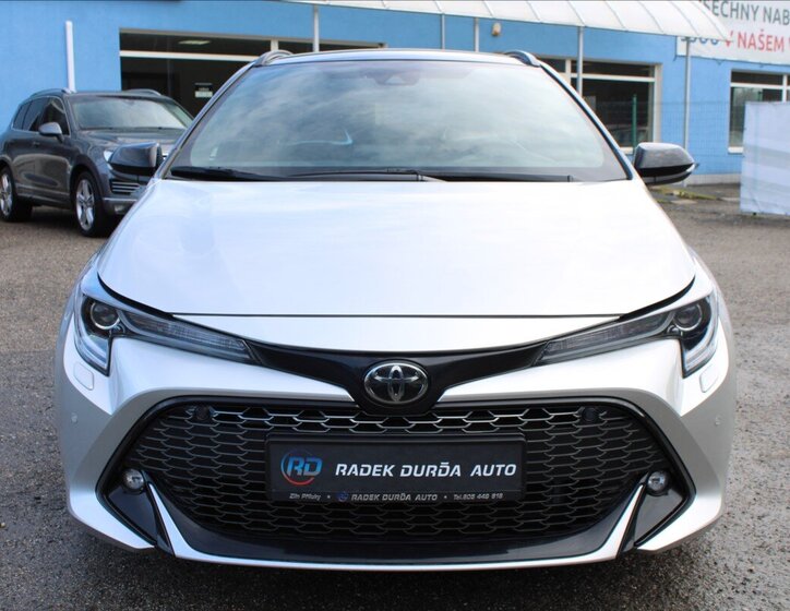 Toyota Corolla Kombi 2,0 l 112 kw