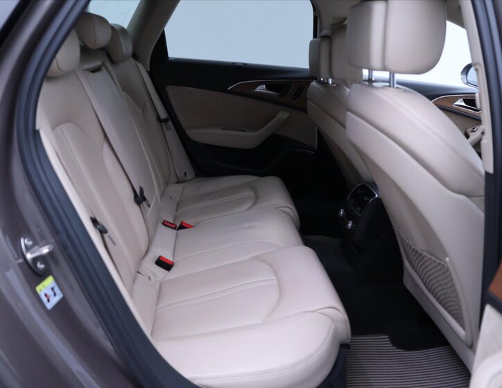 Audi A6 Allroad Kombi 3,0 l 200 kw