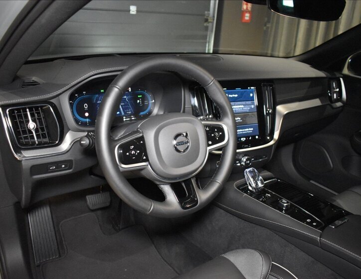 Volvo V60 Kombi 2,0 l 186 kw