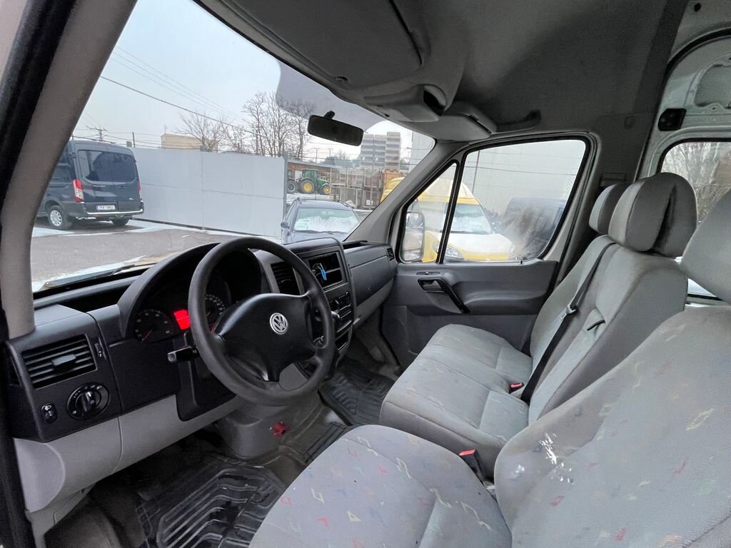 Volkswagen Crafter Skříň 2,5 l 80 kw