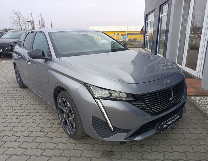 Peugeot 308 Kombi 1,2 l 96 kw