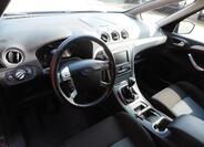 Ford S-MAX MPV 2,0 l 103 kw