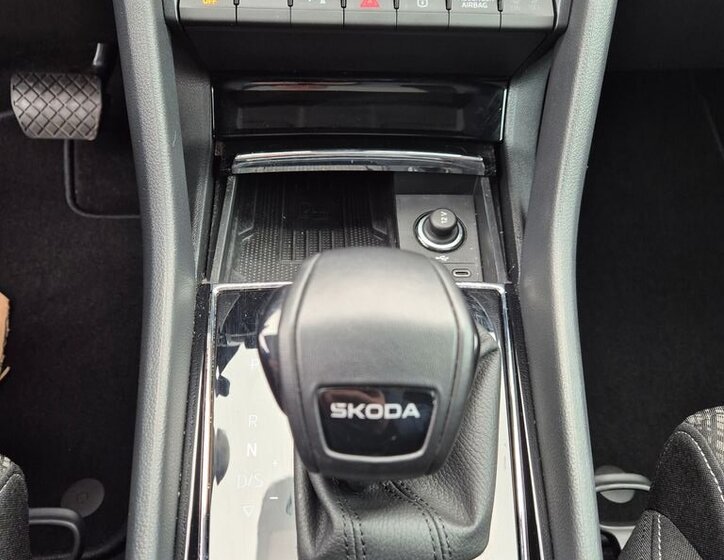 Škoda Karoq SUV 1,5 l 110 kw