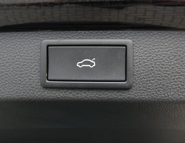 Škoda Karoq SUV / Terénní 1,5 l 110 kw