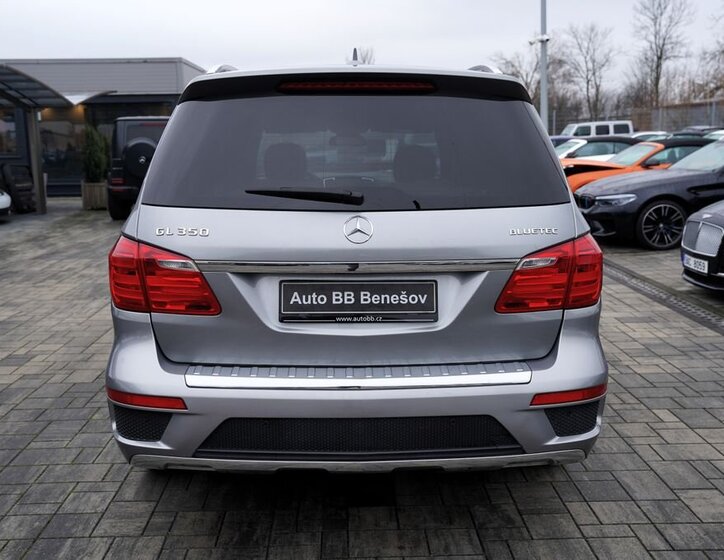 Mercedes-Benz GL SUV 3,0 l 190 kw