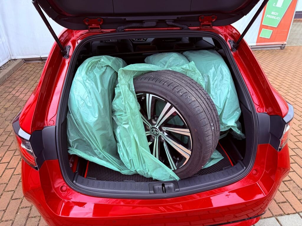 Toyota Corolla Kombi 1,2 l 85 kw