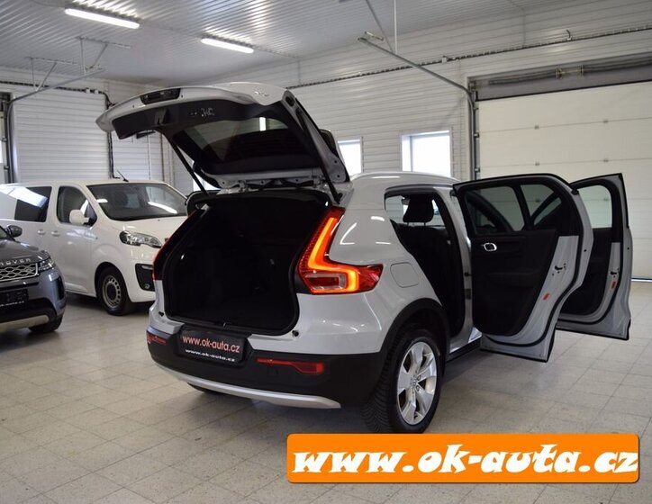 Volvo XC40 SUV 2,0 l 120 kw