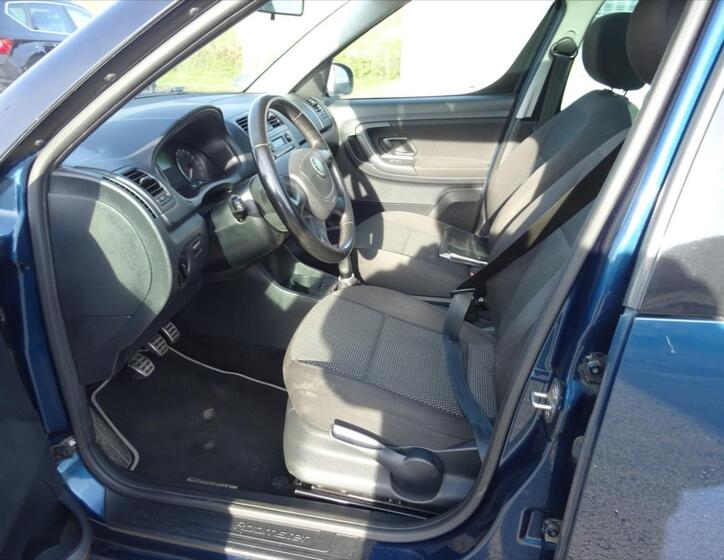 Škoda Roomster 9