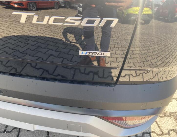 Hyundai Tucson 4