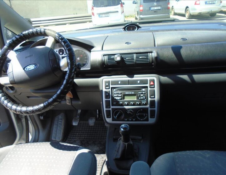 Ford Galaxy Kombi 1,9 l 85 kw