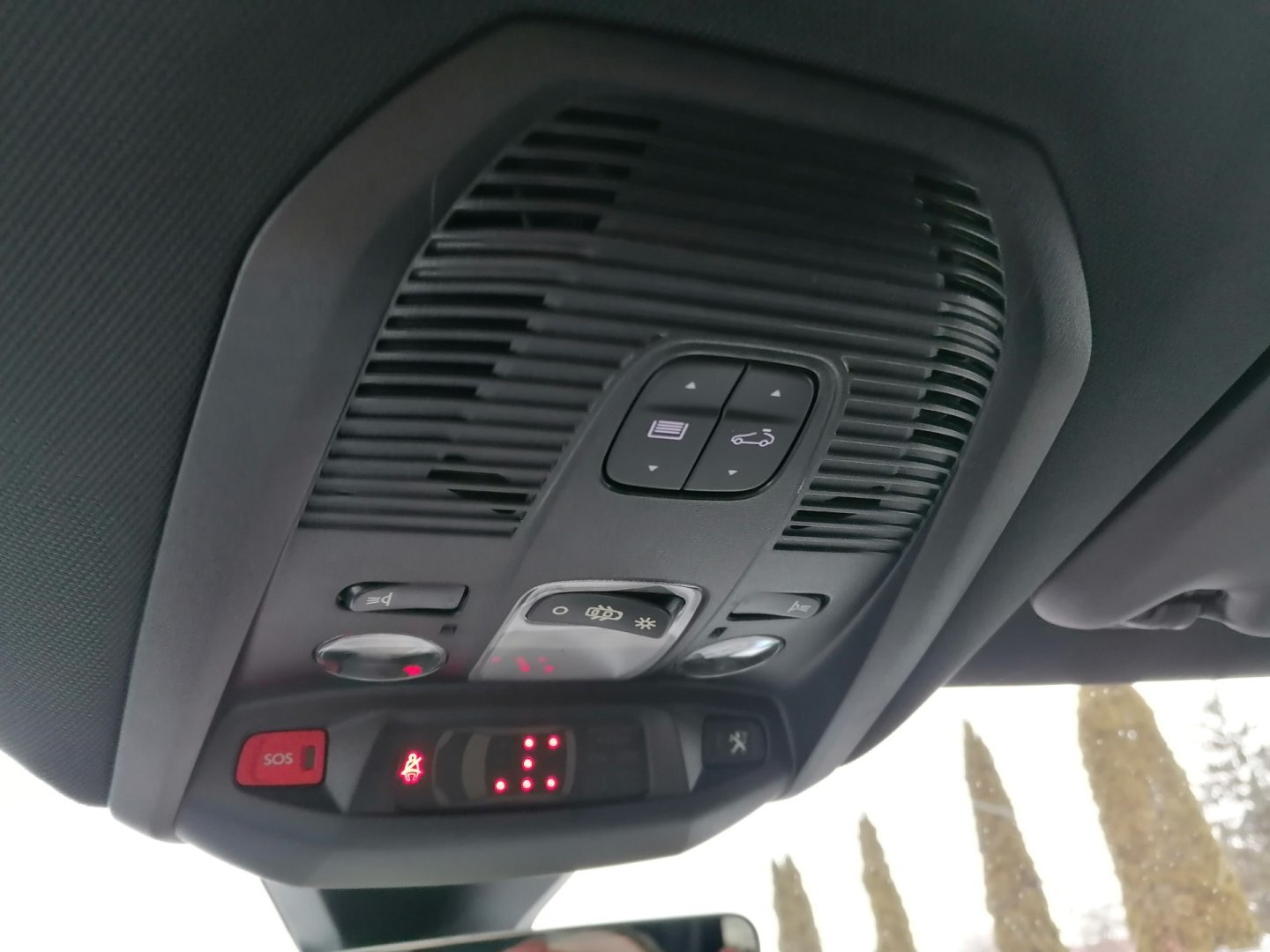 Peugeot 5008 SUV 1,5 l 96 kw