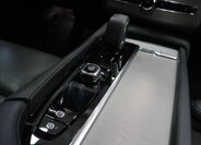Volvo XC90 16