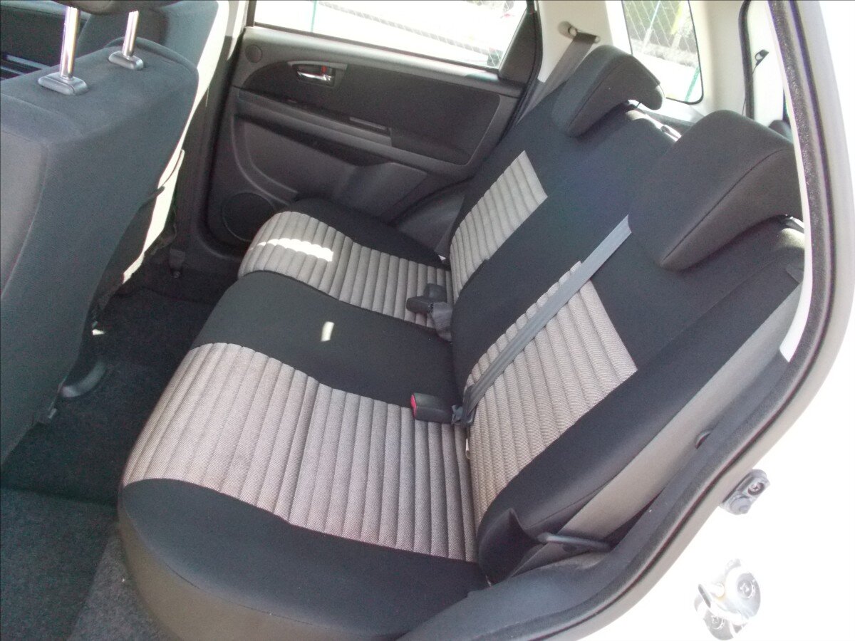 Fiat Sedici Hatchback 1,6 l 88 kw