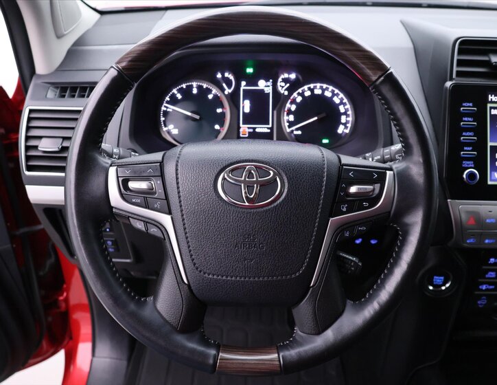 Toyota Land Cruiser SUV / Terénní 2,8 l 150 kw