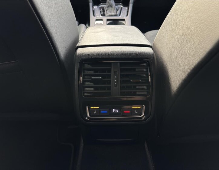 Volkswagen Arteon Liftback 2,0 l 206 kw