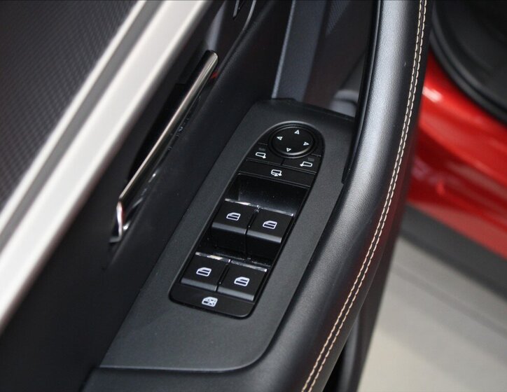 Mazda CX-60 SUV / Terénní 3,3 l 187 kw