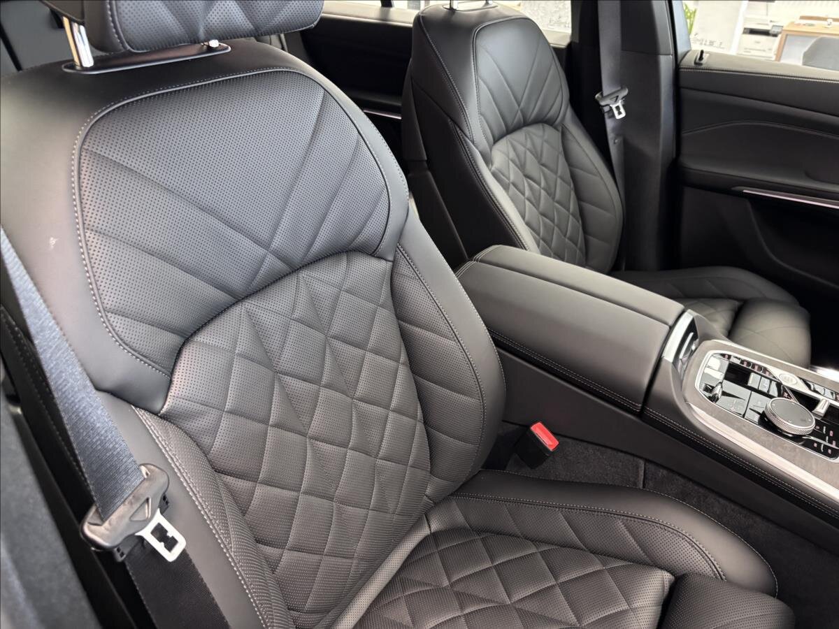 BMW X5 Kombi 3,0 l 210 kw