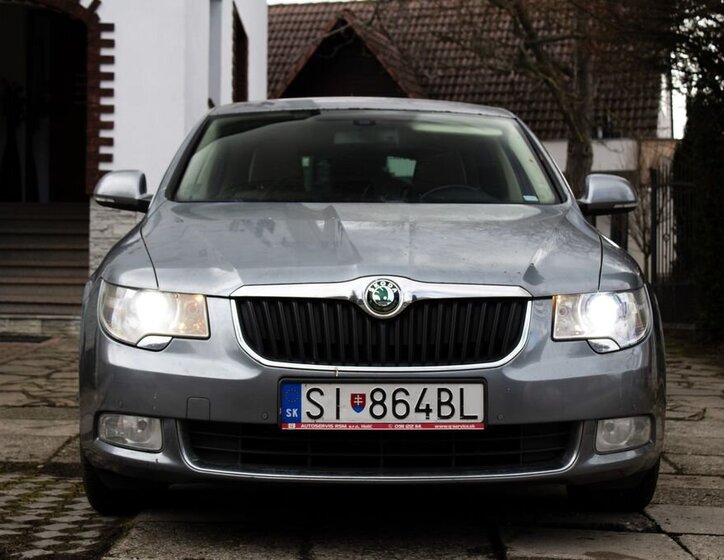 Škoda Superb Sedan 1,8 l 118 kw