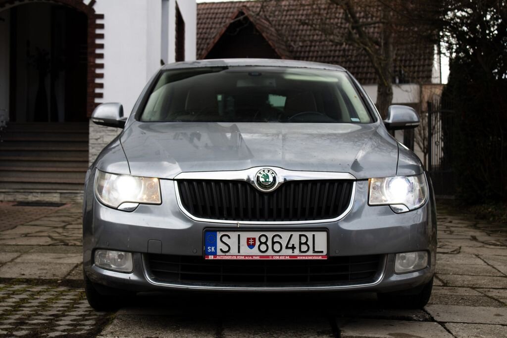 Škoda Superb Sedan 1,8 l 118 kw