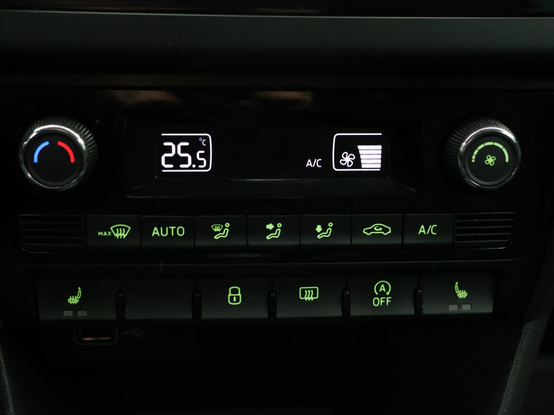 Škoda Rapid Sedan 999,0 81 kw