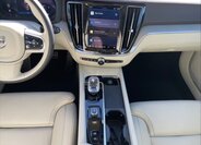 Volvo V60 Kombi 2,0 l 145 kw