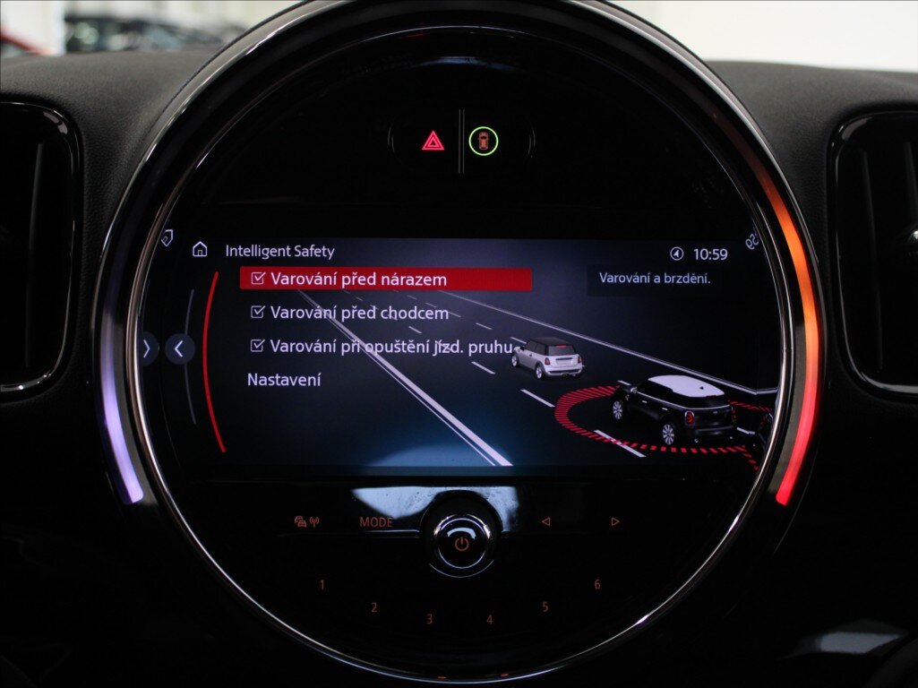 Mini Countryman SUV / Terénní 1,5 l 100 kw