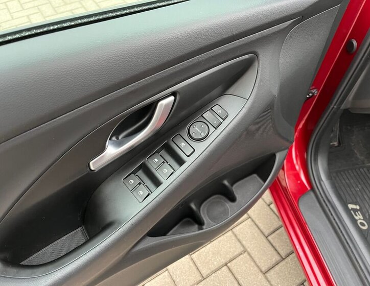 Hyundai i30 Kombi 1,5 l 70 kw