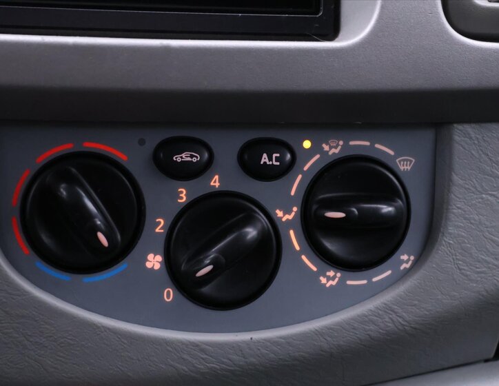 Renault Trafic Kombi 2,0 l 84 kw