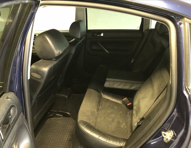 Volkswagen Passat 10