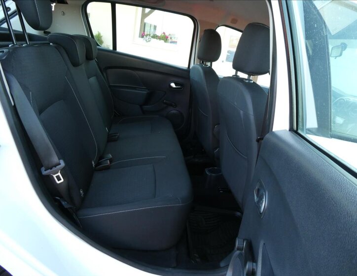 Dacia Sandero 27