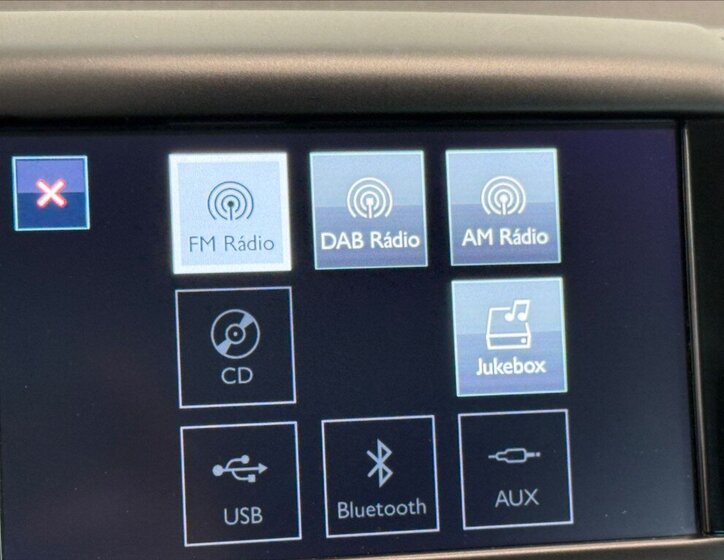 Peugeot 208 Hatchback 1,2 l 81 kw