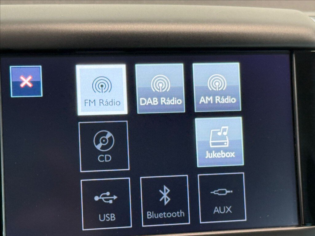 Peugeot 208 Hatchback 1,2 l 81 kw