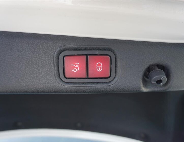 Mercedes-Benz Třídy E Sedan / Limuzína 4,0 l 450 kw