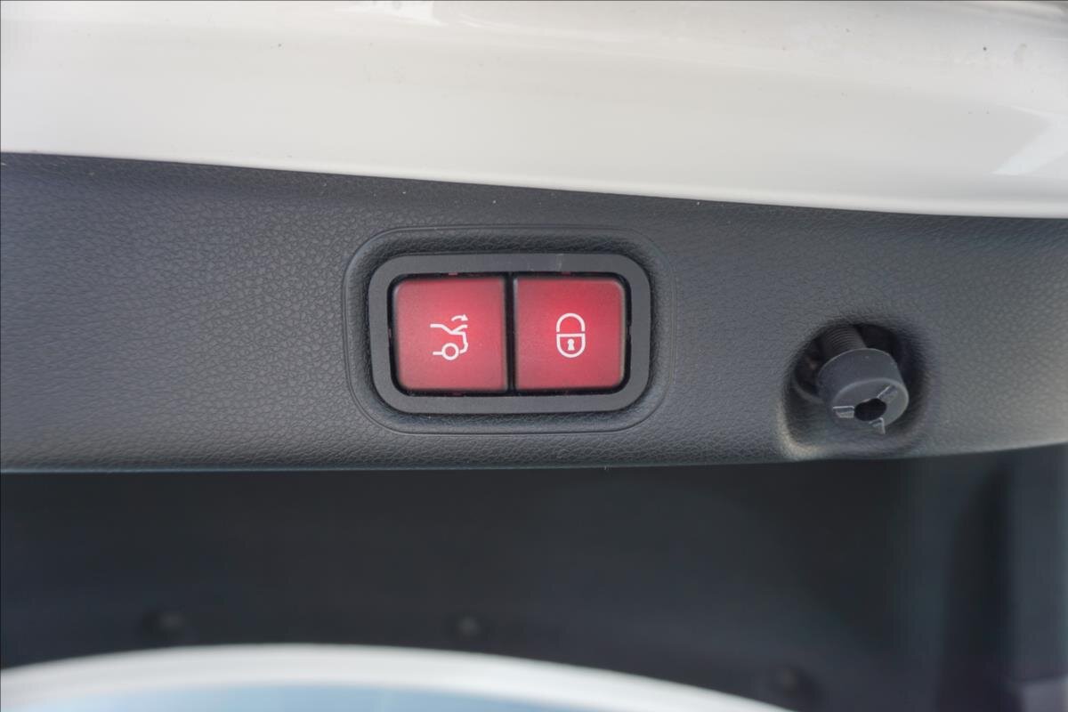 Mercedes-Benz Třídy E Sedan / Limuzína 4,0 l 450 kw