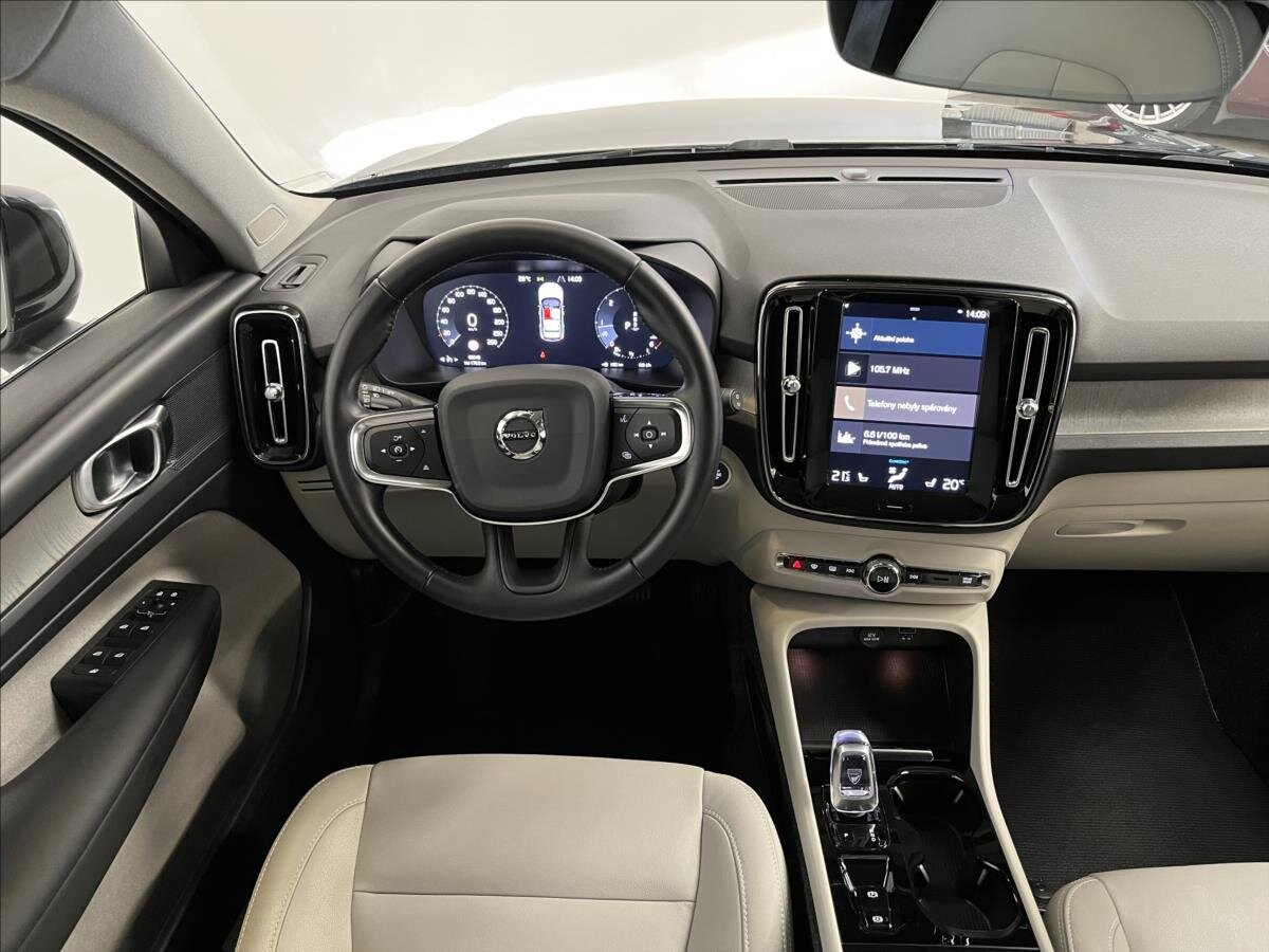 Volvo XC40 SUV 2,0 l 110 kw