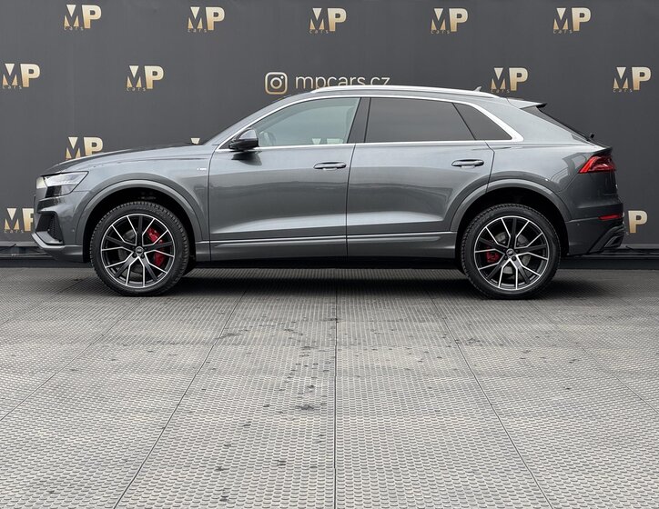 Audi Q8 SUV 3,0 l 210 kw