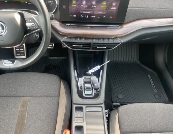 Škoda Octavia Kombi 2,0 l 110 kw