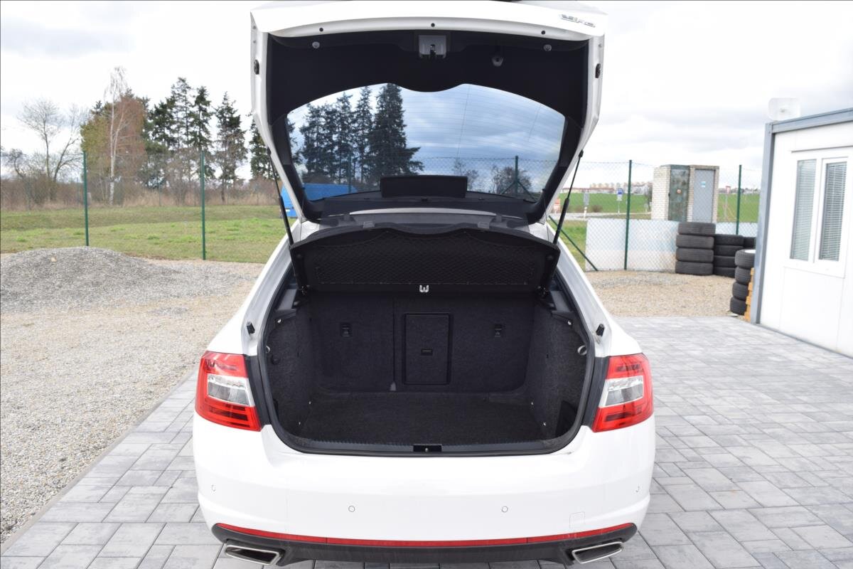 Škoda Octavia Sedan / Limuzína 2,0 l 135 kw