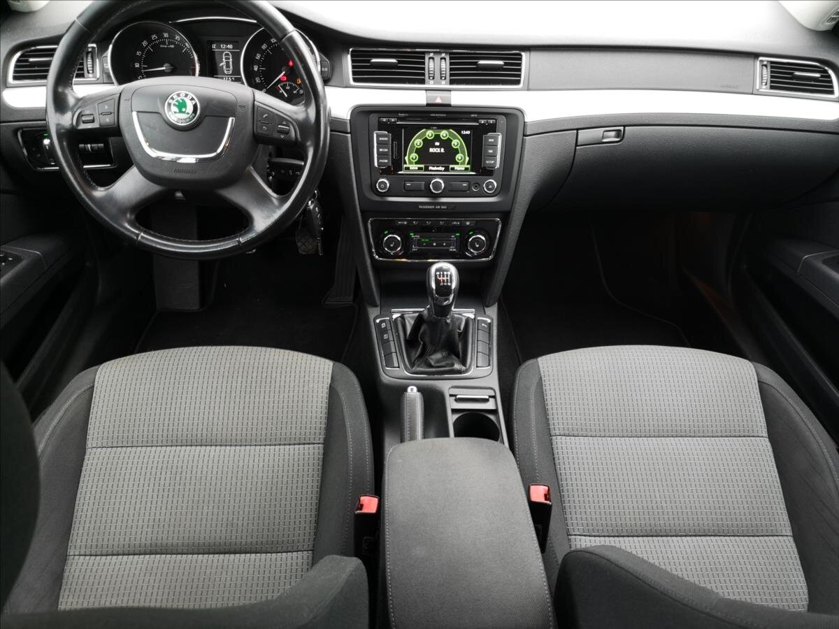 Škoda Superb Sedan / Limuzína 2,0 l 147 kw