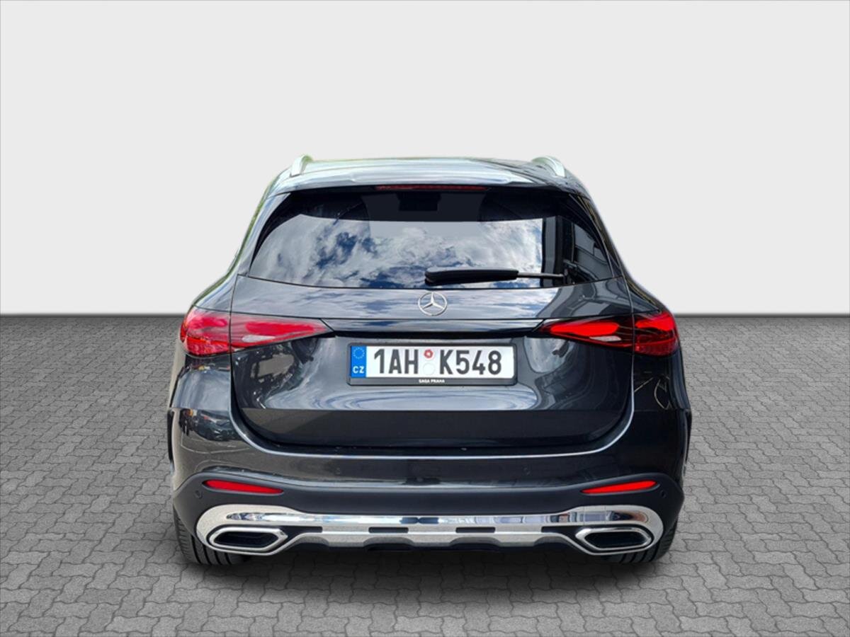 Mercedes-Benz GLC SUV 2,0 l 198 kw