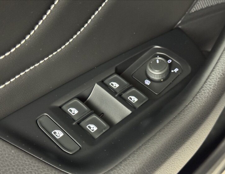 Volkswagen Passat Kombi 2,0 l 110 kw